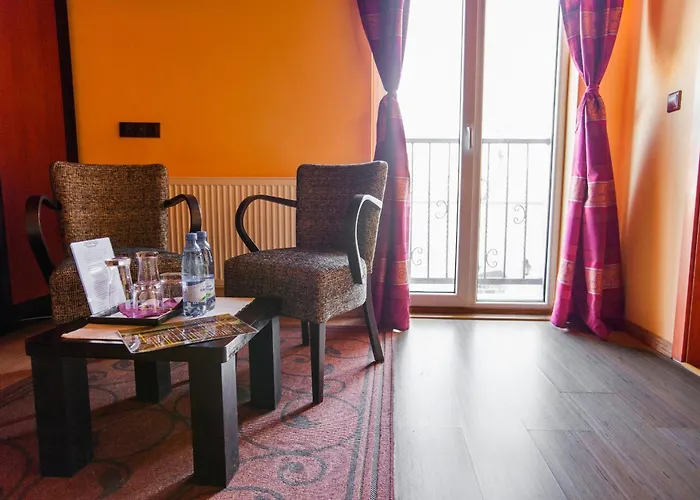 Bastion Bed & Breakfast 3*